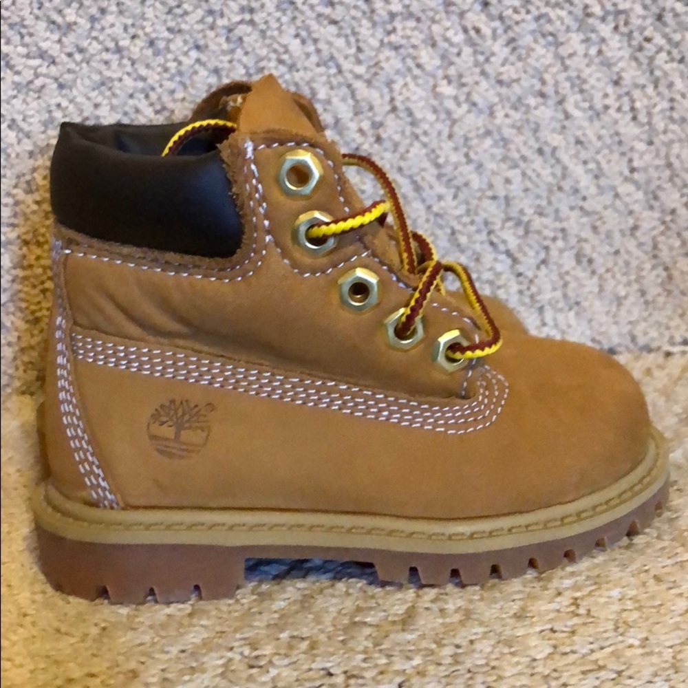 Toddlers size 5 new Timberland Boots